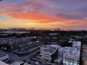 2899 Collins Ave, #736