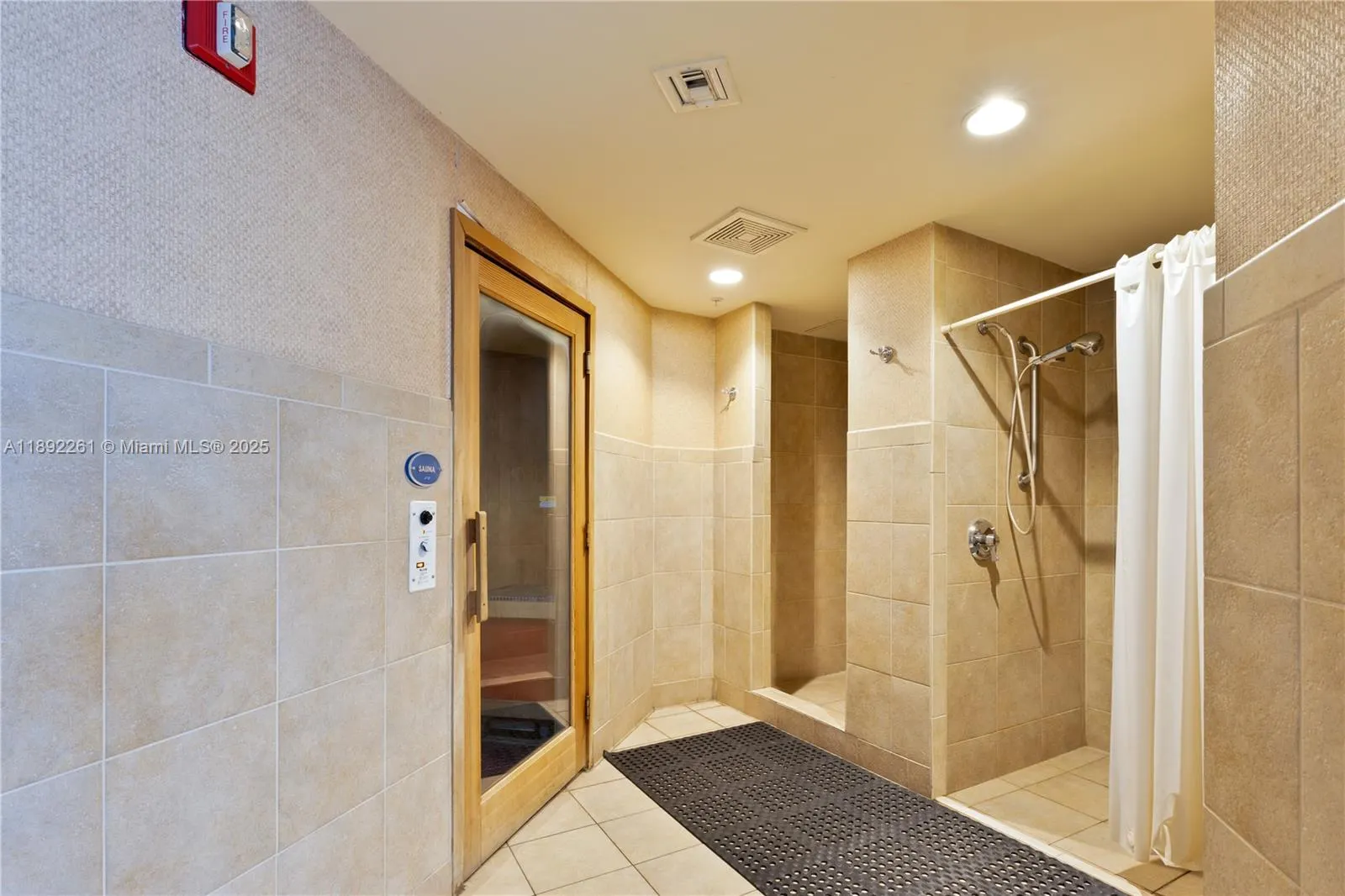 7900 Harbor Island Dr, #926