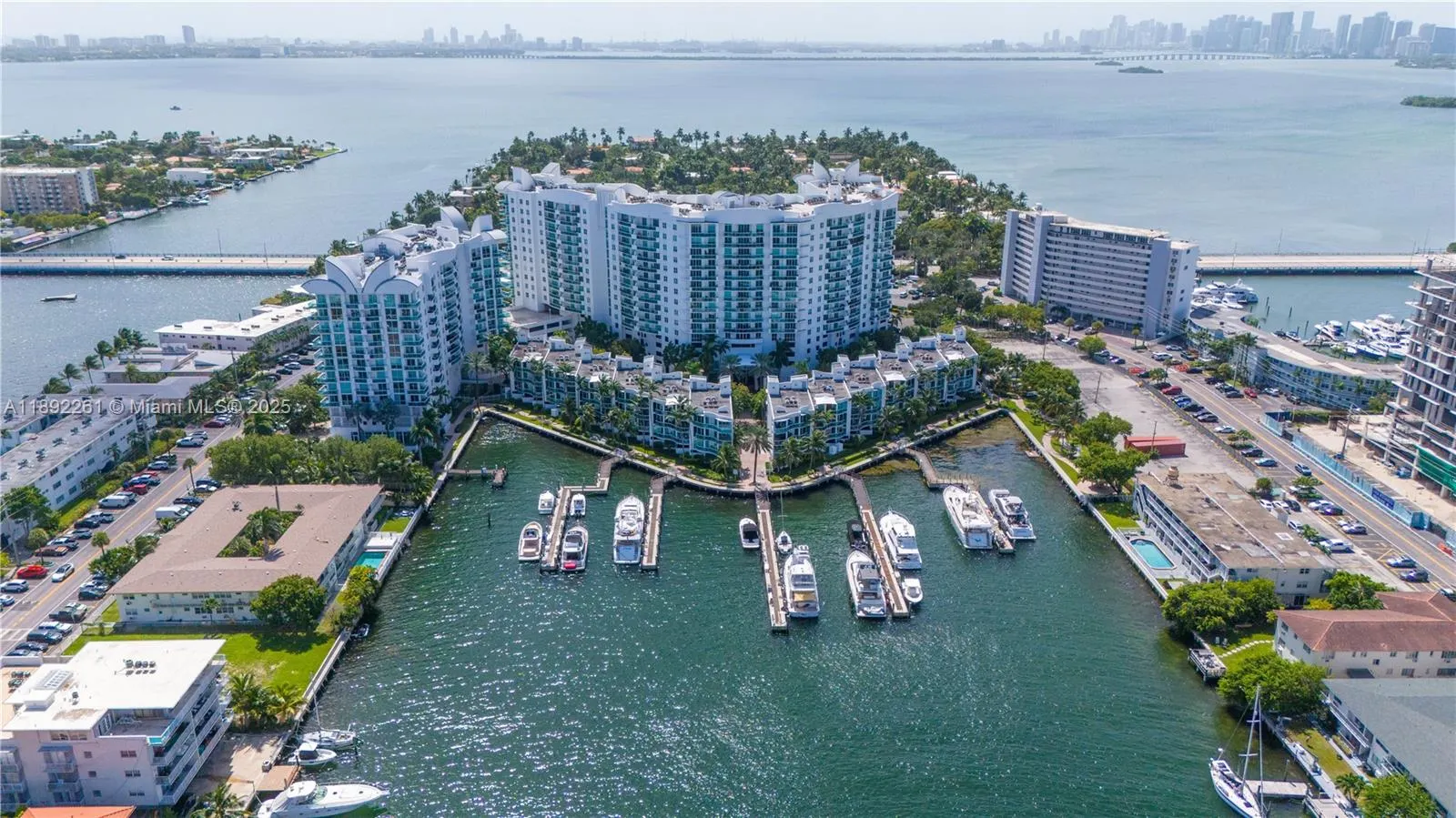 7900 Harbor Island Dr, #926
