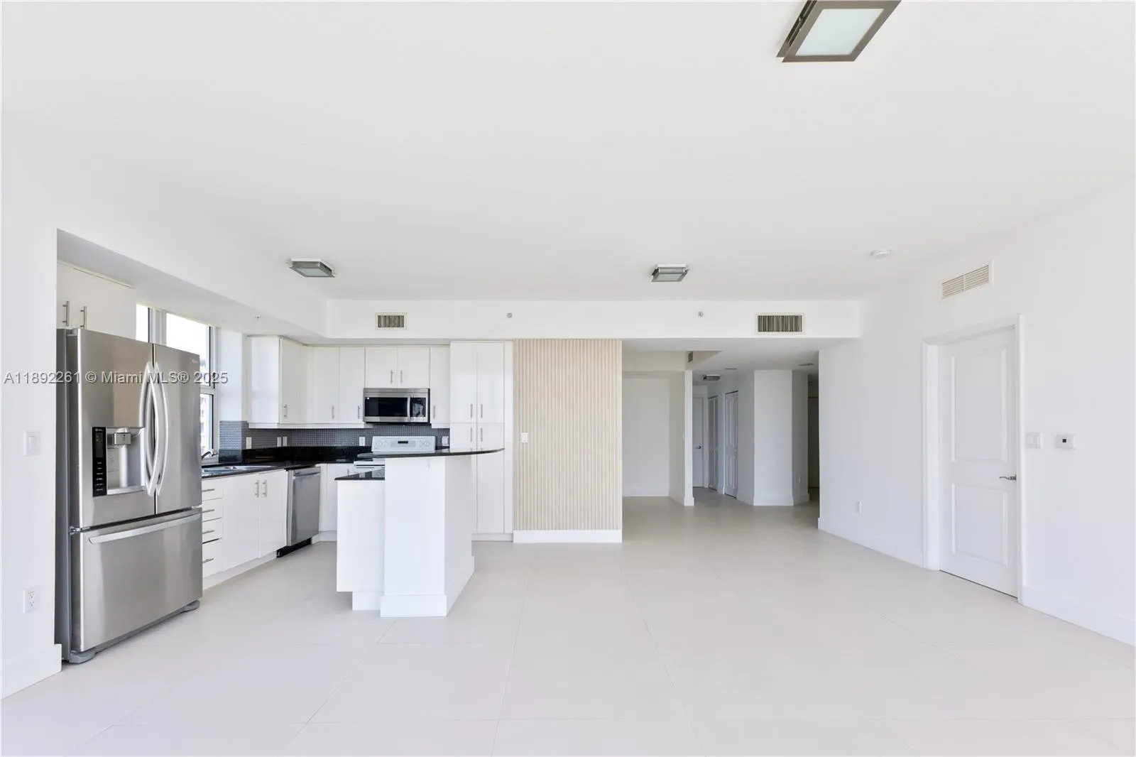 7900 Harbor Island Dr, #926