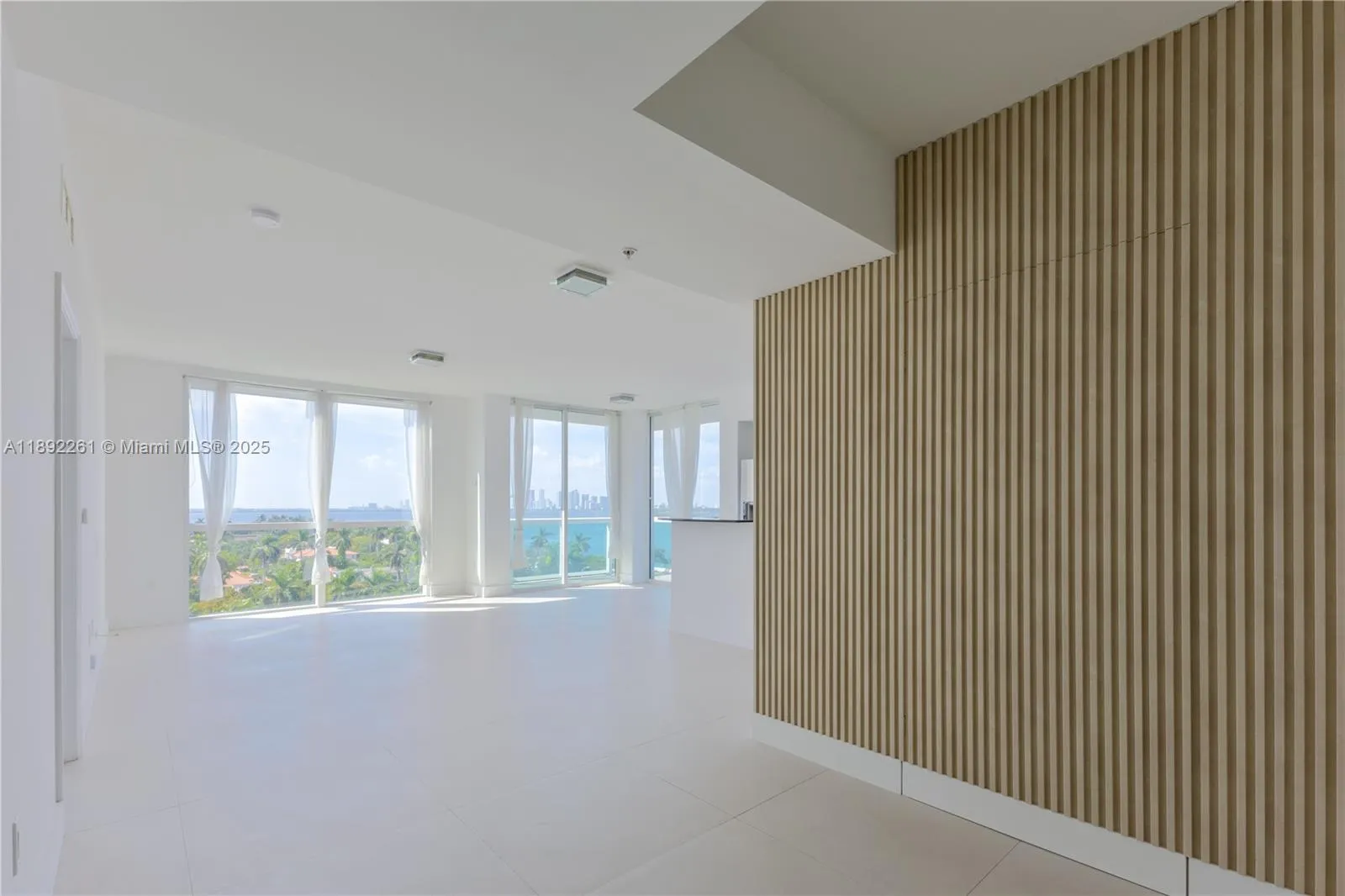 7900 Harbor Island Dr, #926
