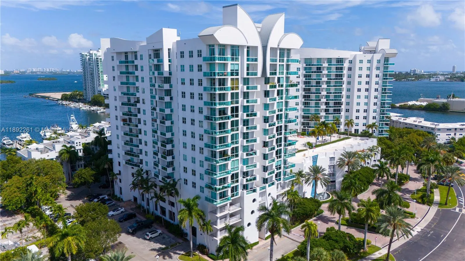 7900 Harbor Island Dr, #926