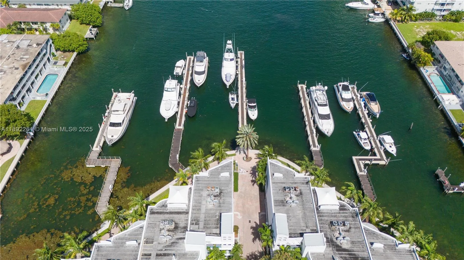 7900 Harbor Island Dr, #926