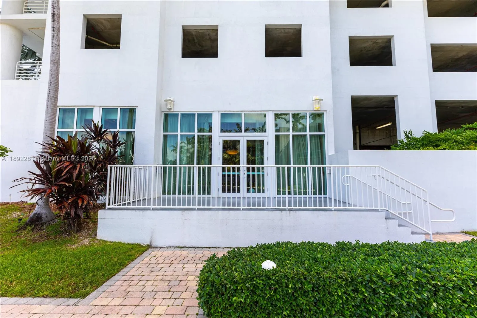 7900 Harbor Island Dr, #926