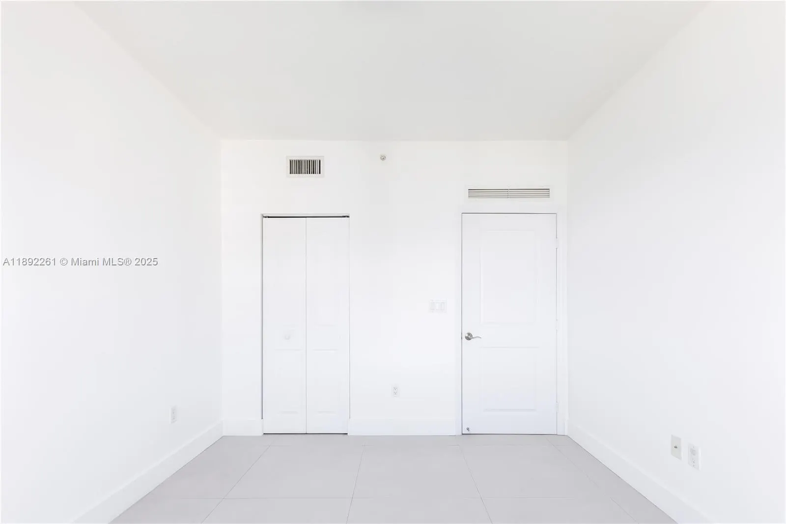 7900 Harbor Island Dr, #926