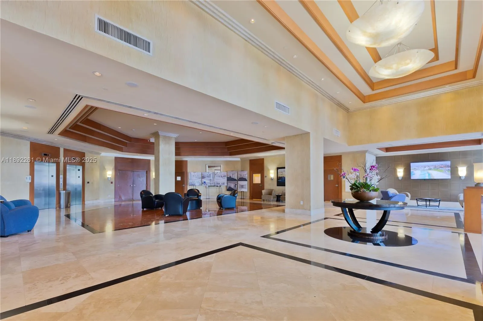 7900 Harbor Island Dr, #926