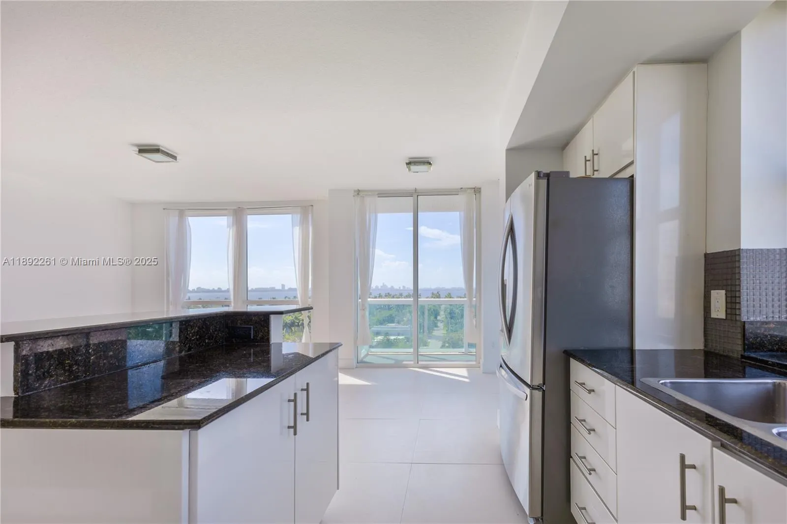 7900 Harbor Island Dr, #926