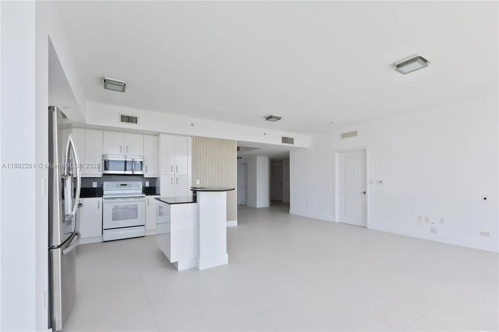 7900 Harbor Island Dr, #926