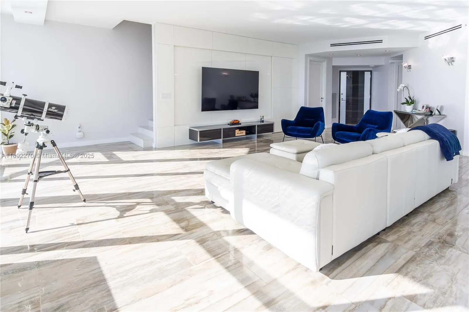 16425 Collins Ave, #OS16A