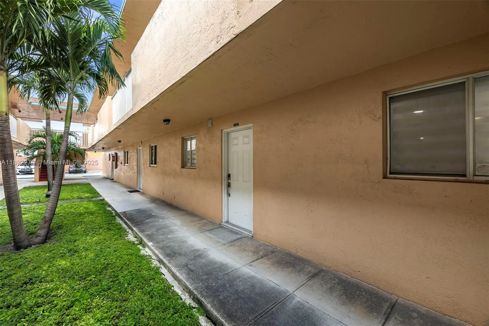2985 W 80th St, #109