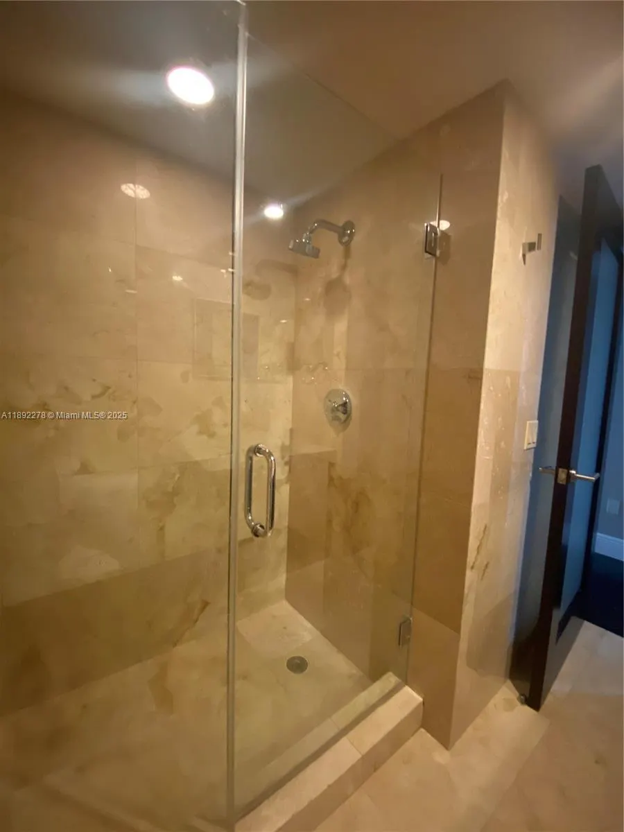 185 SW 7 ST, #2312