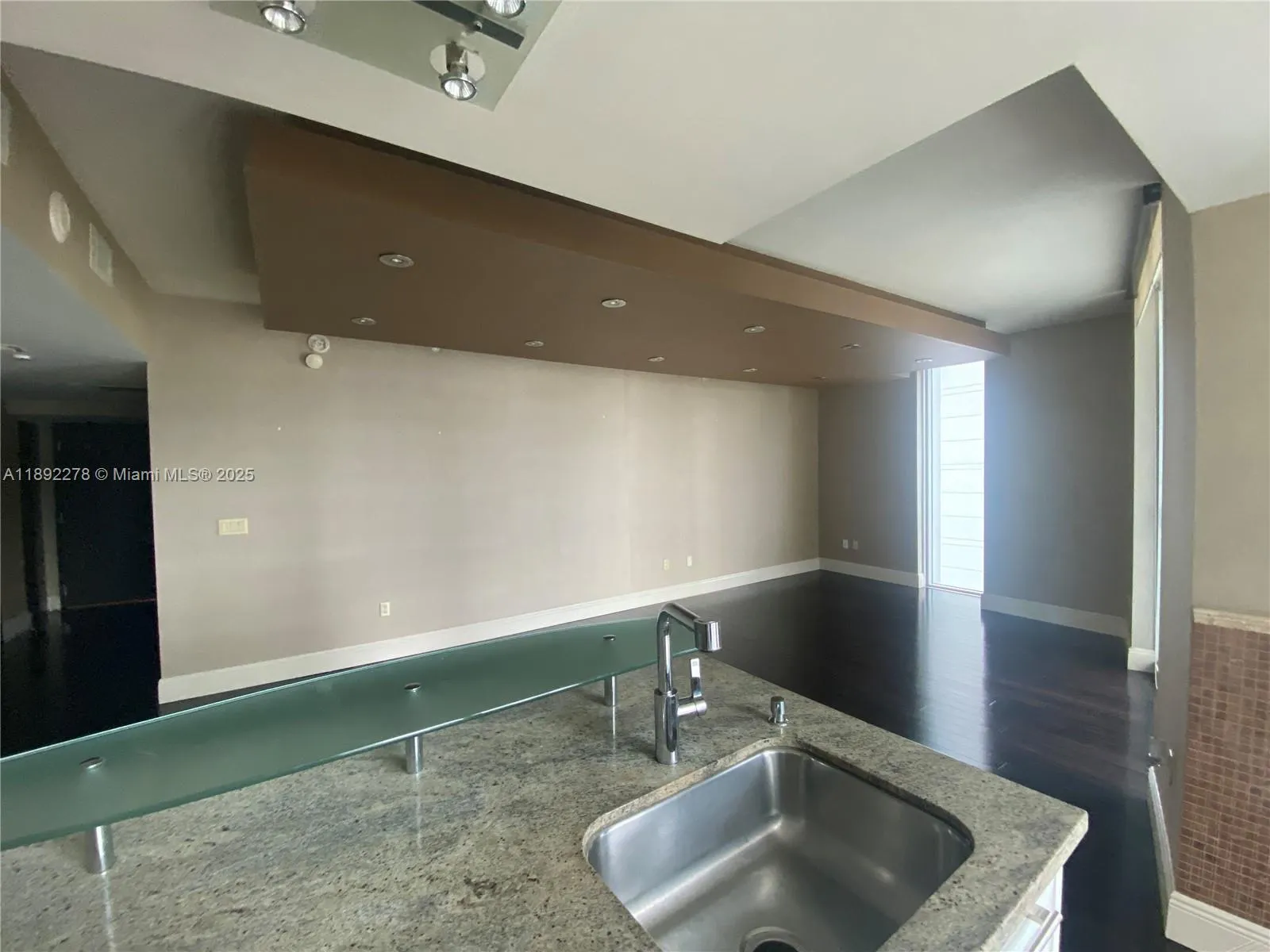 185 SW 7 ST, #2312