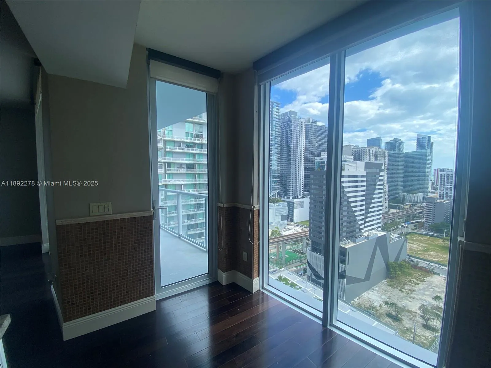 185 SW 7 ST, #2312
