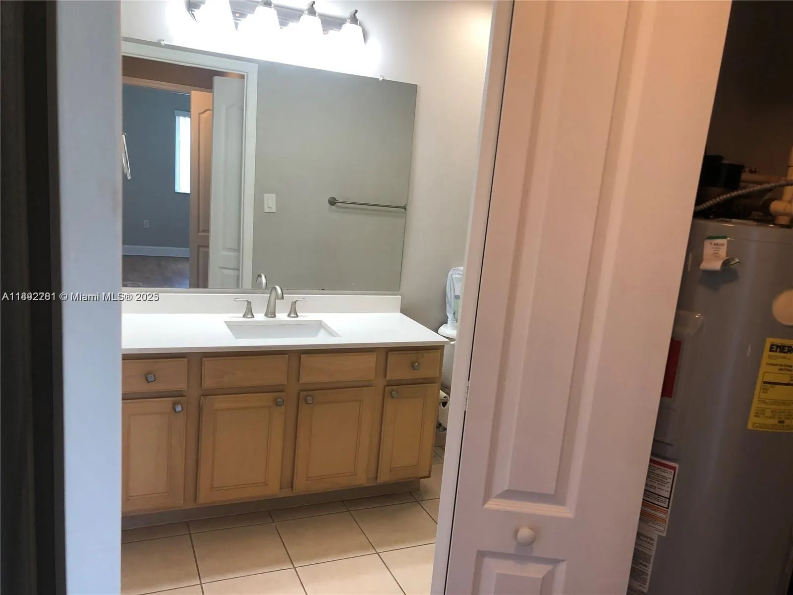 6001 SW 70th St, #528