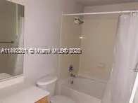 6001 SW 70th St, #528