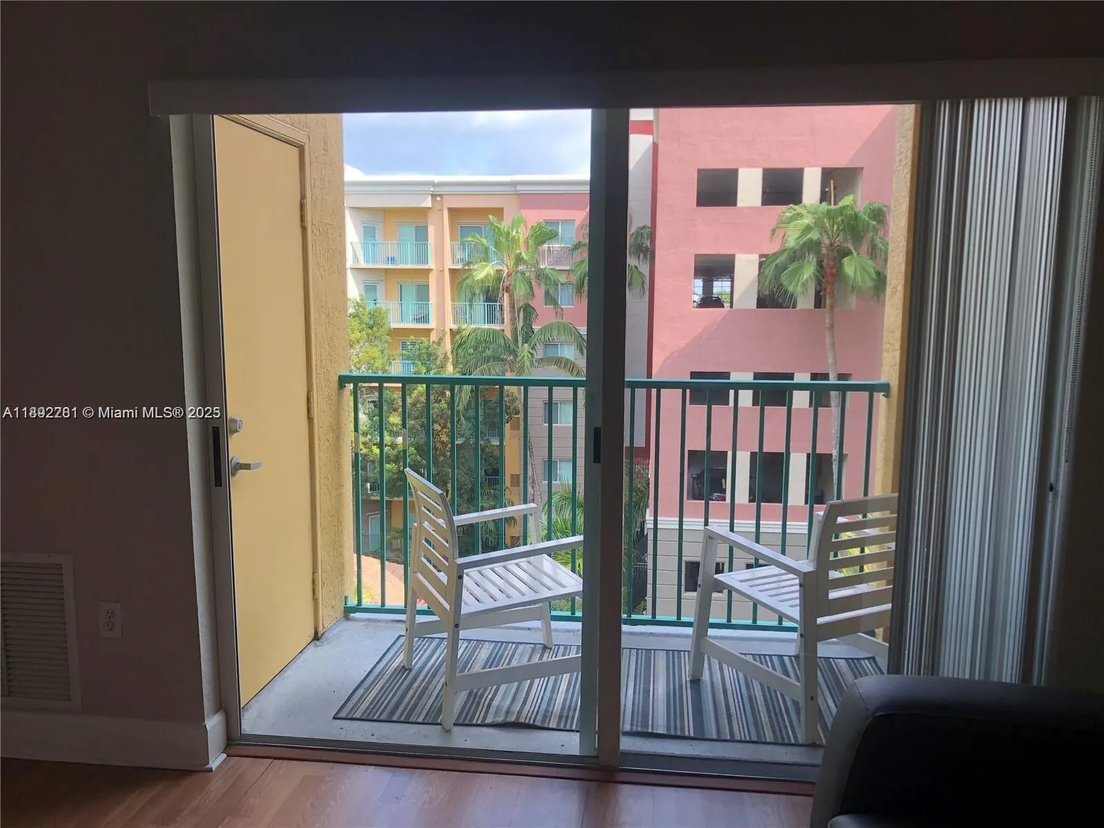 6001 SW 70th St, #528