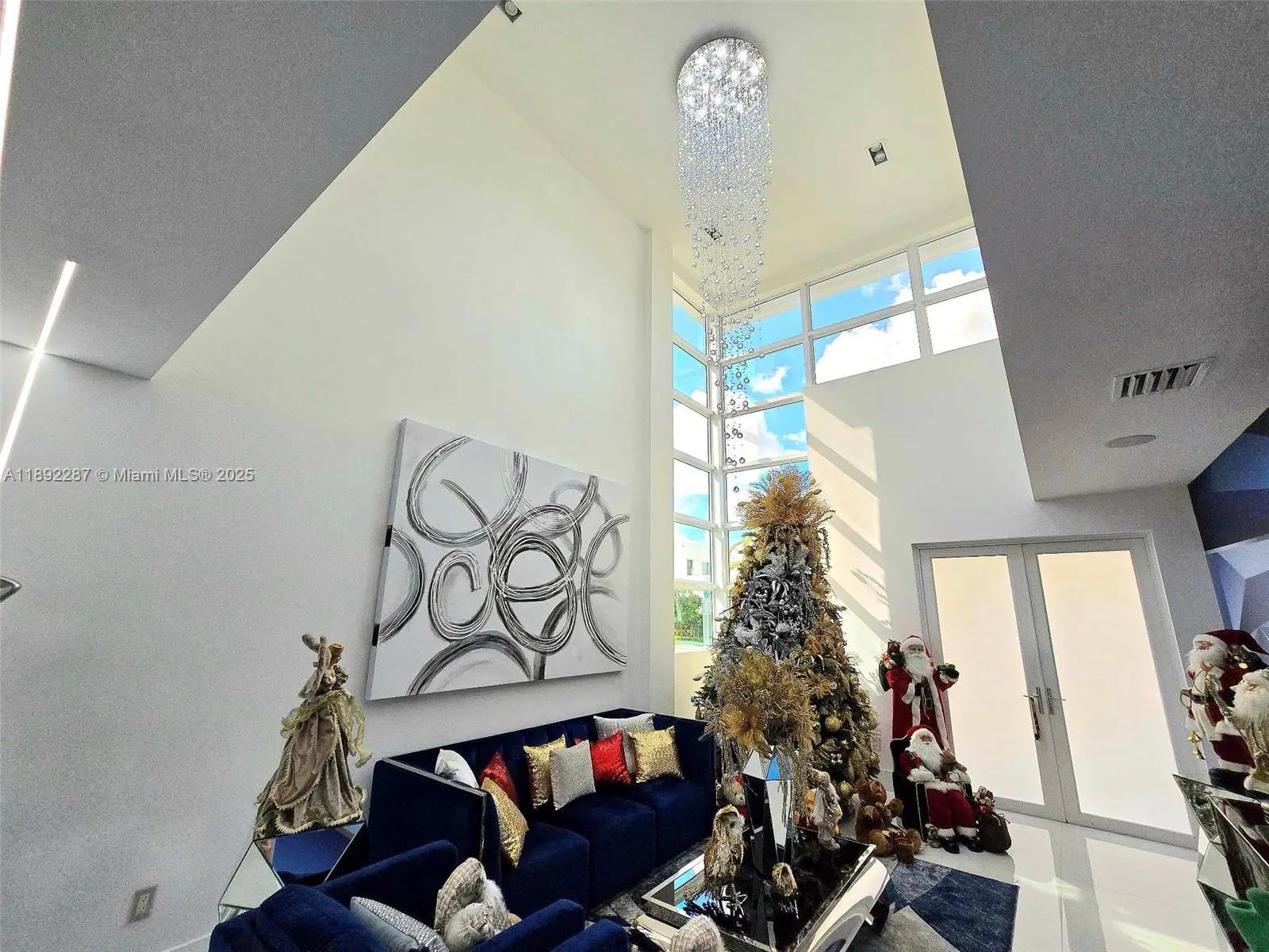 9790 NW 75th St