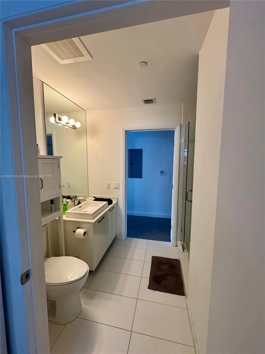 151 SE 1st St, #1801