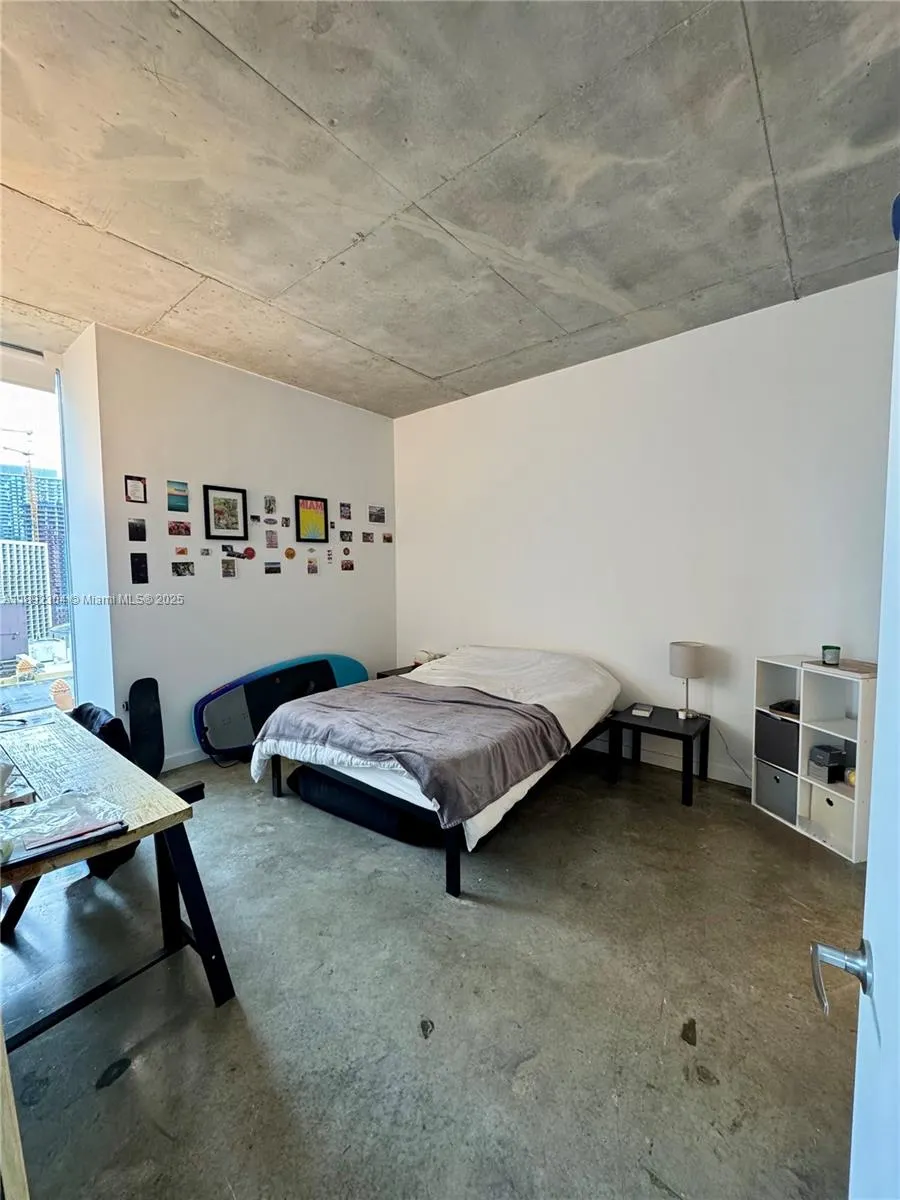151 SE 1st St, #1801