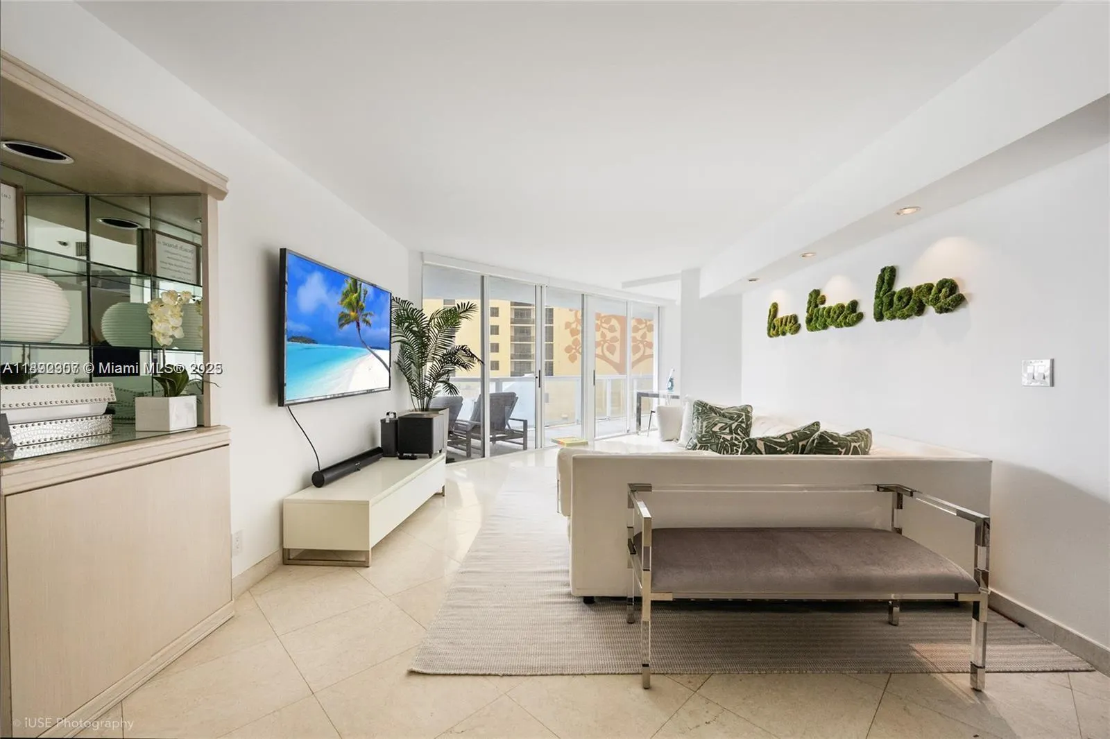 16425 Collins Ave, #512