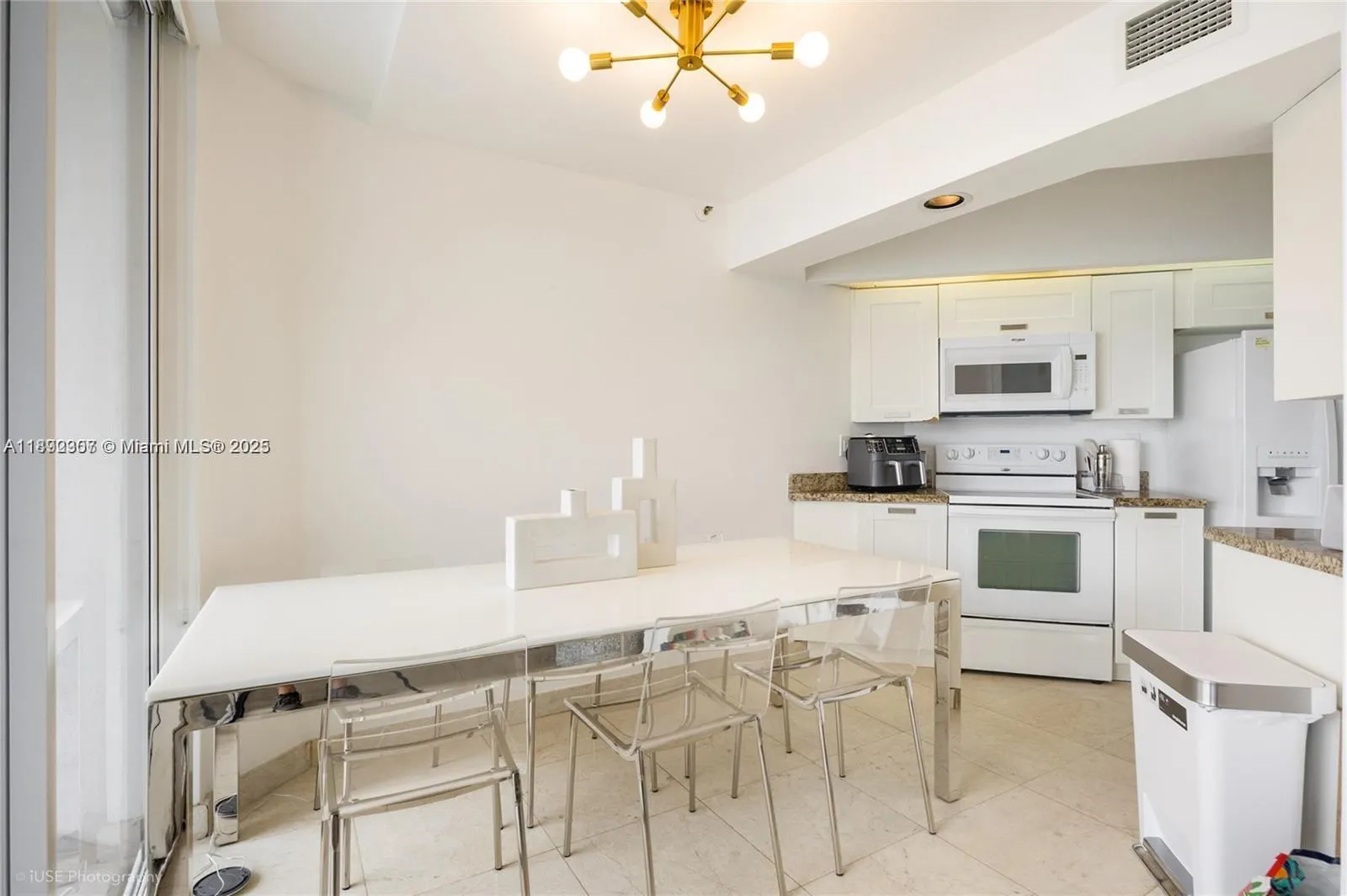16425 Collins Ave, #512