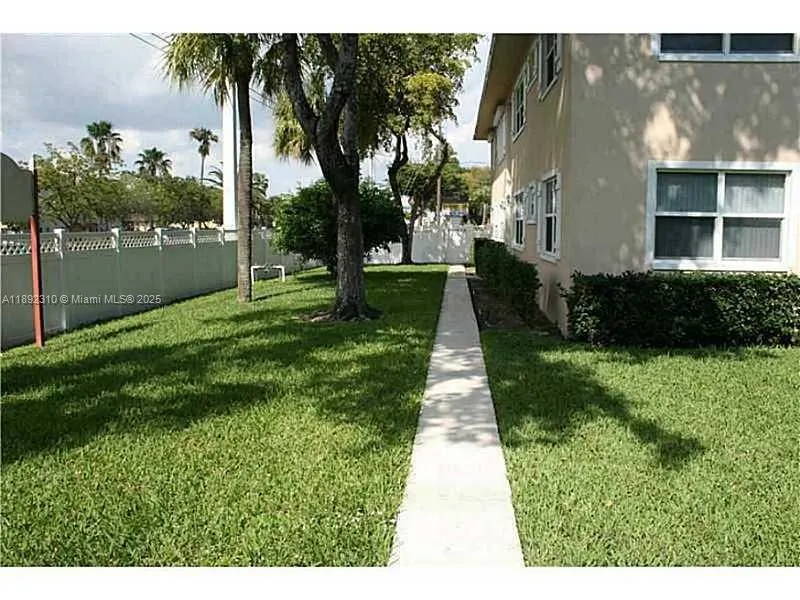 280 S Cypress Rd, #303