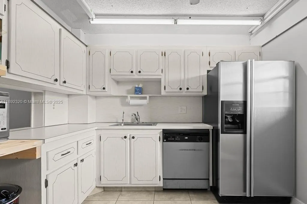 351 Cambridge Rd, #208