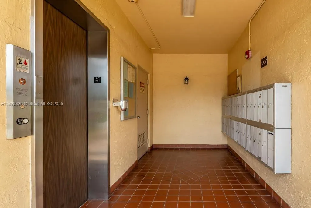 351 Cambridge Rd, #208