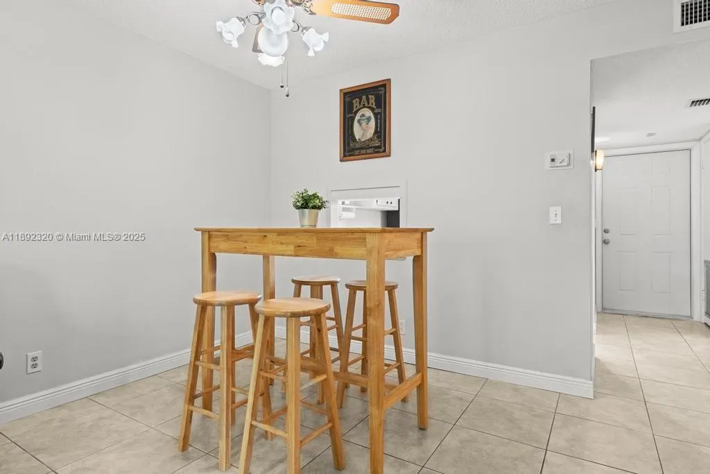 351 Cambridge Rd, #208