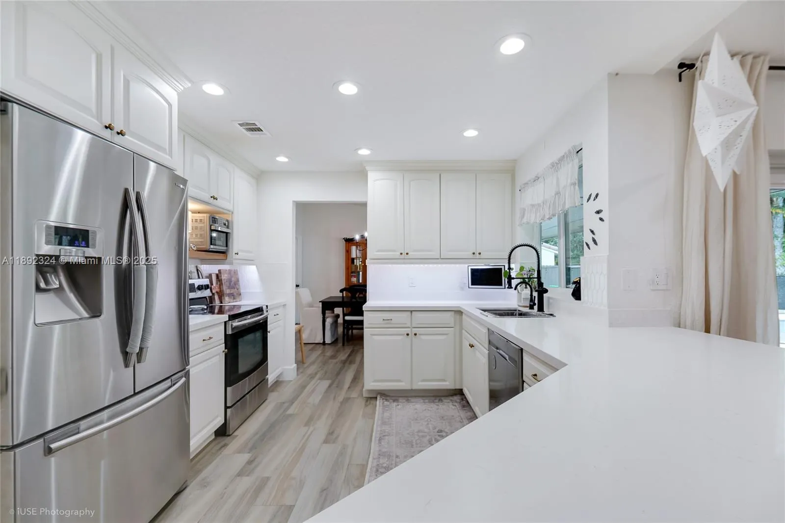 5340 Lancelot Ln