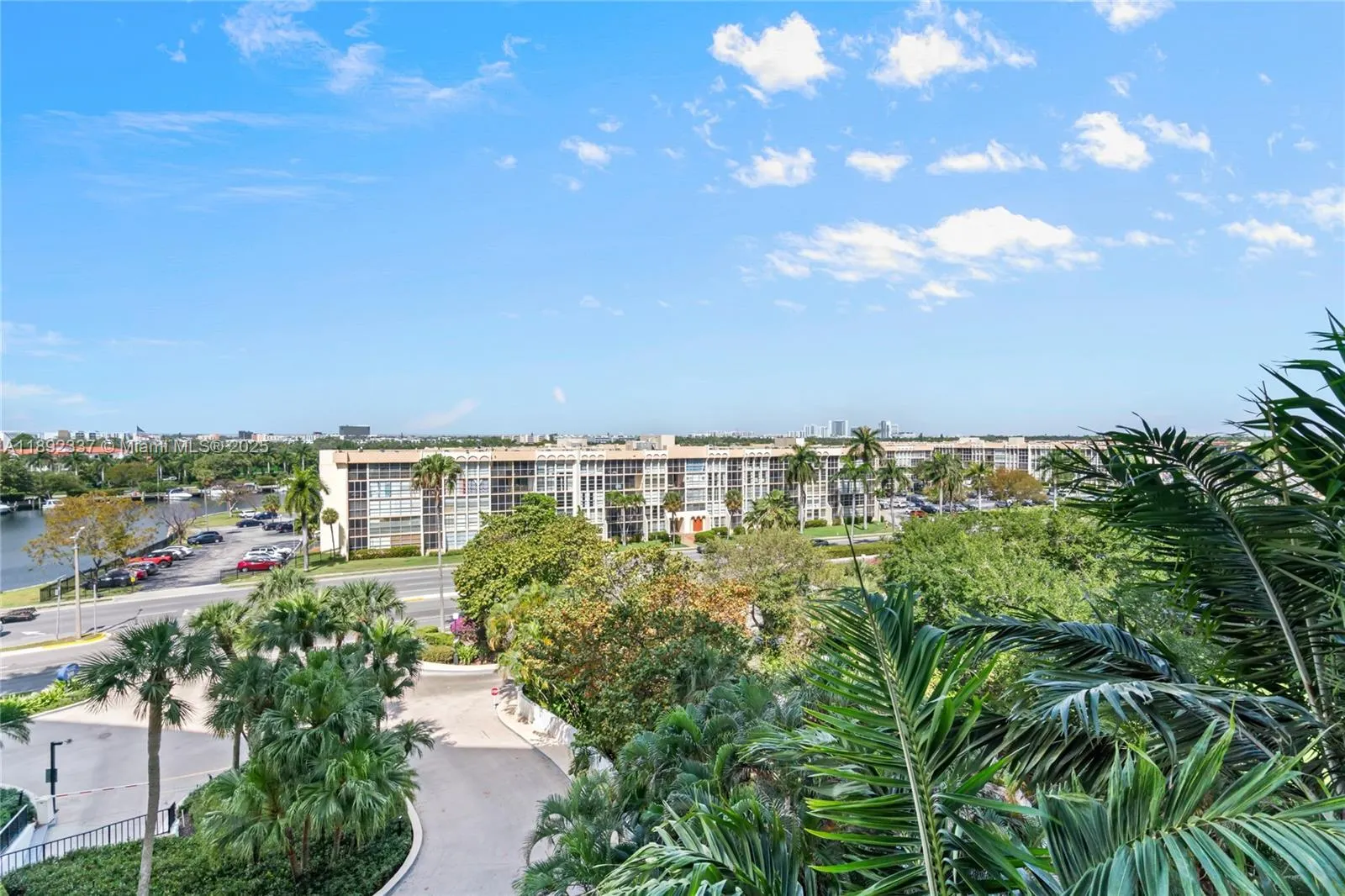 500 Three Islands Blvd, #309