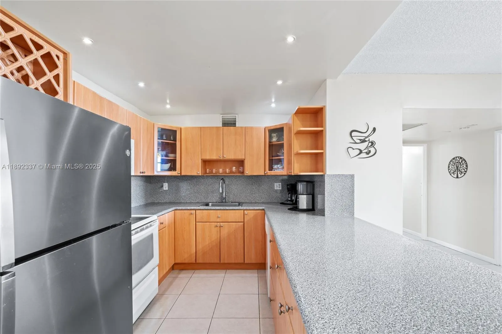 500 Three Islands Blvd, #309