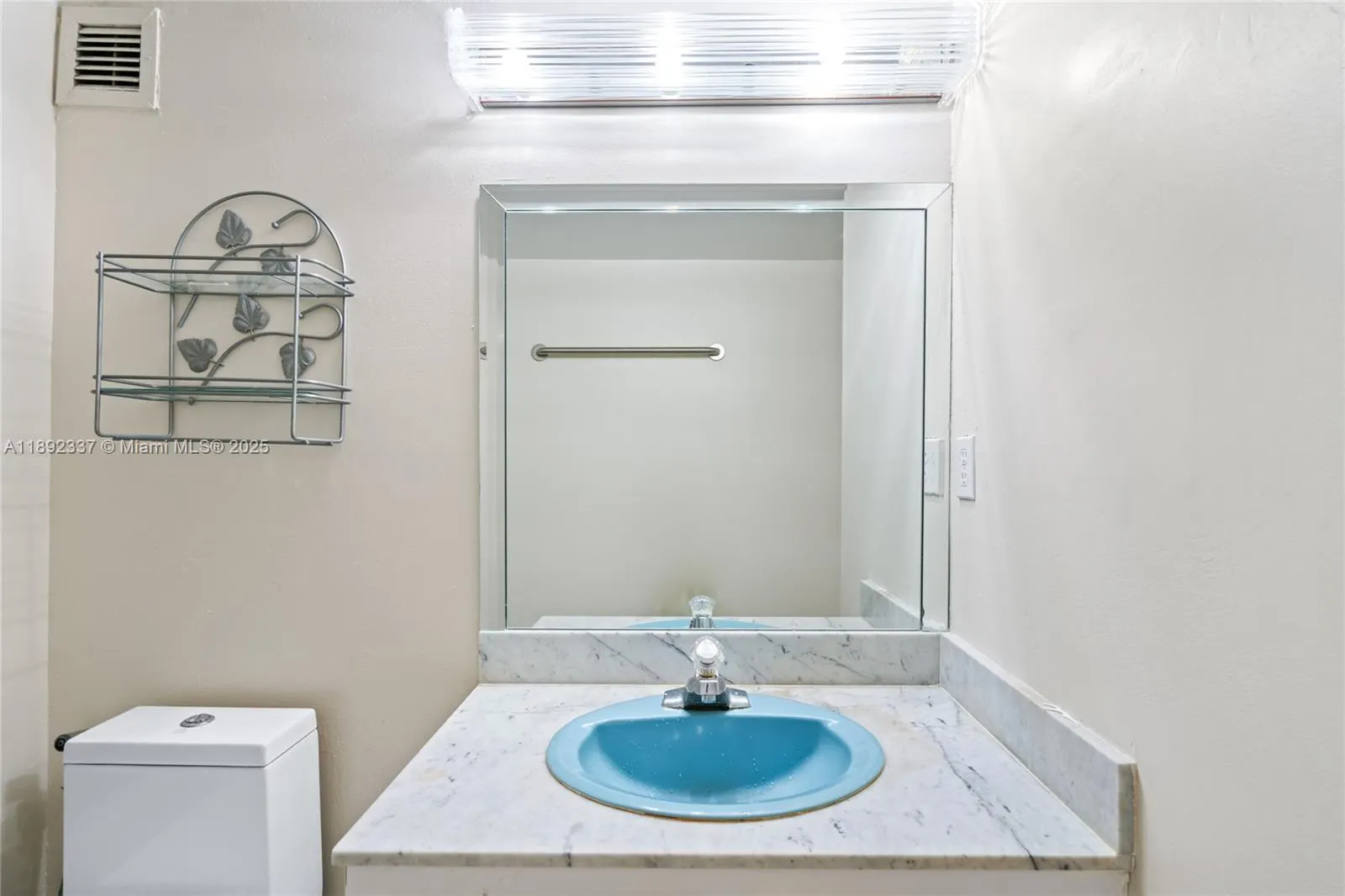 500 Three Islands Blvd, #309