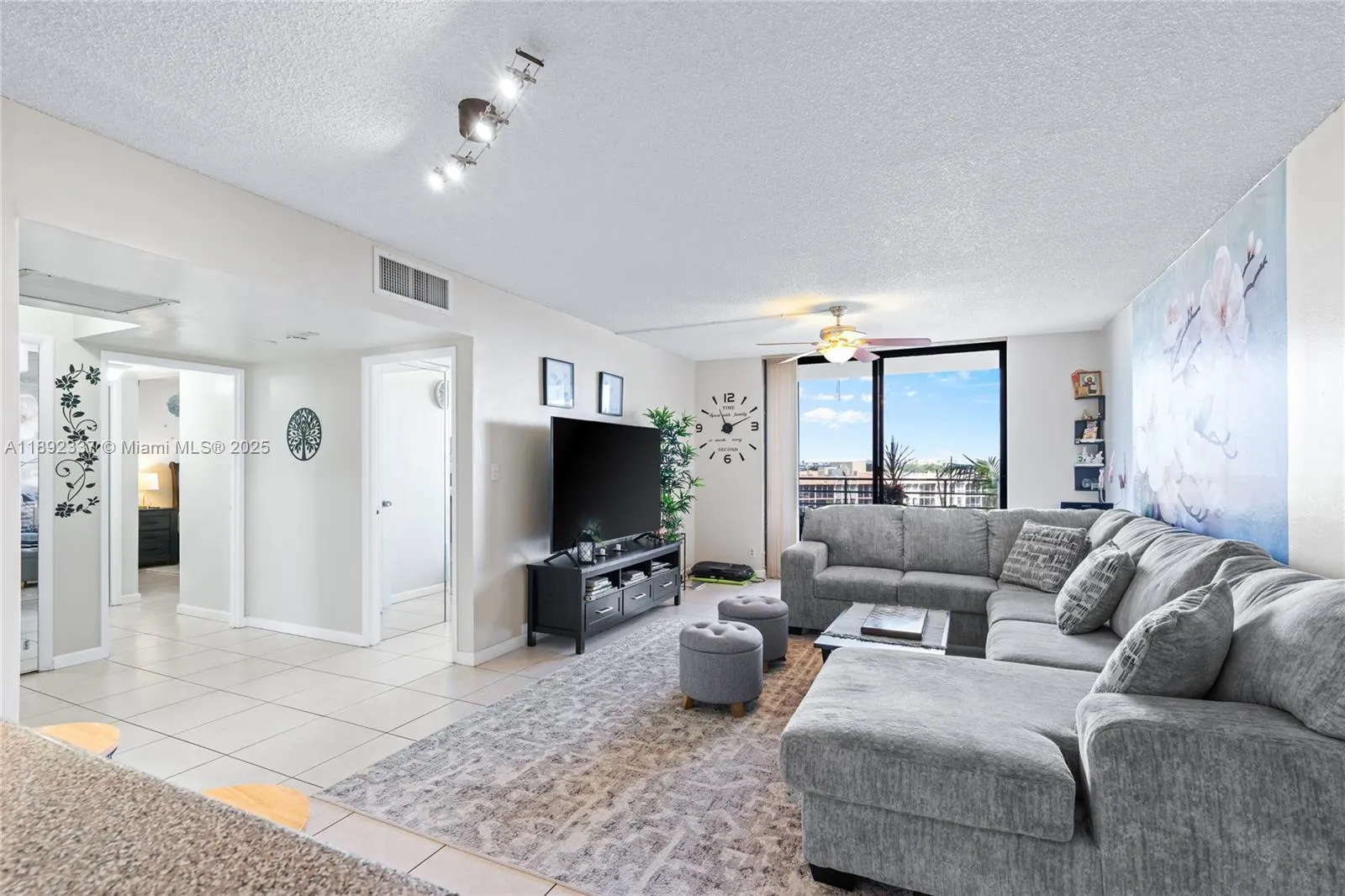 500 Three Islands Blvd, #309