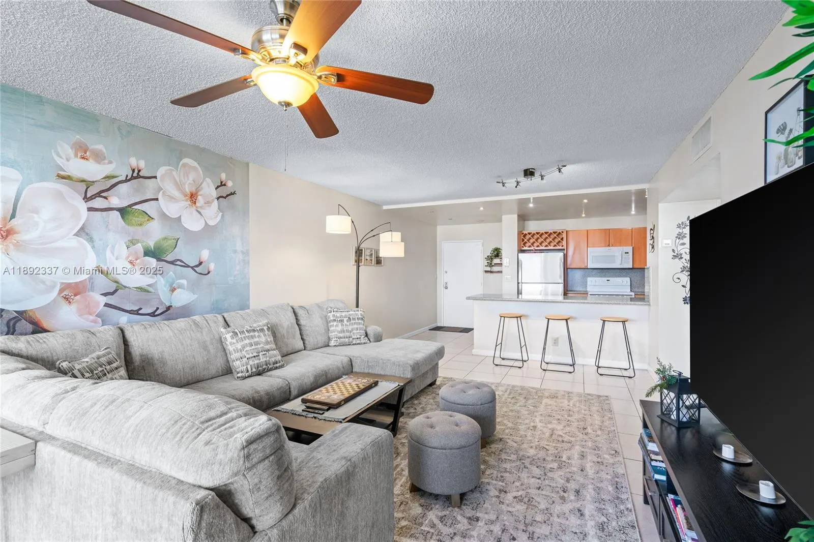 500 Three Islands Blvd, #309