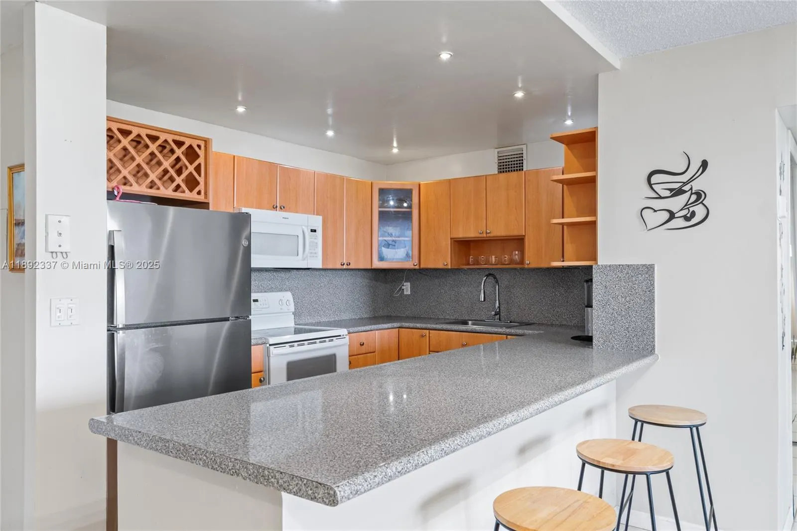 500 Three Islands Blvd, #309