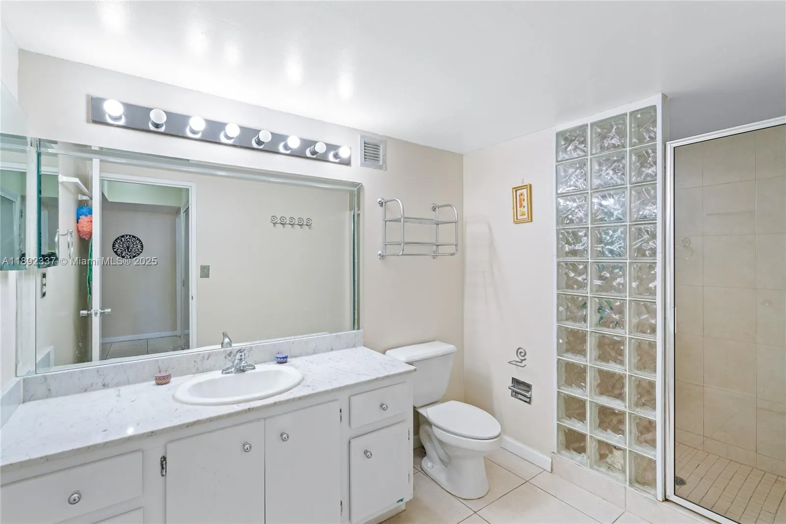 500 Three Islands Blvd, #309