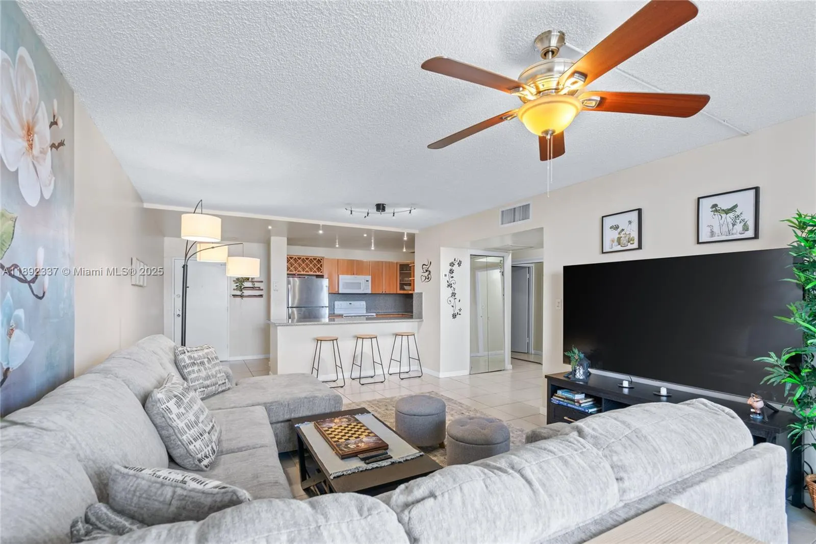500 Three Islands Blvd, #309