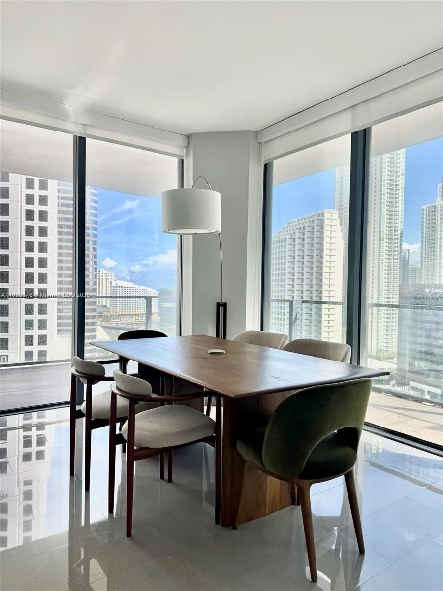 68 SE 6th St, #1501