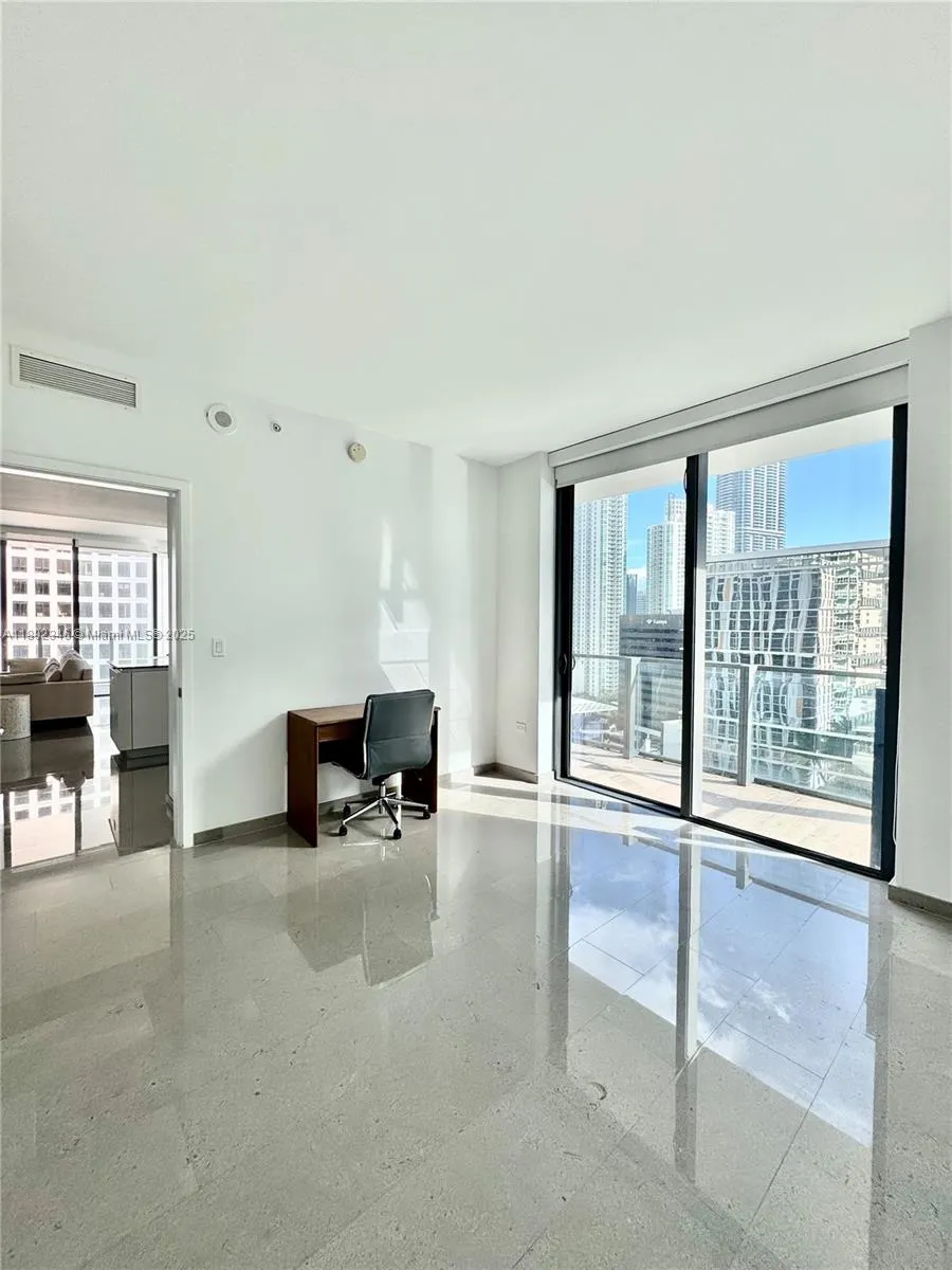 68 SE 6th St, #1501