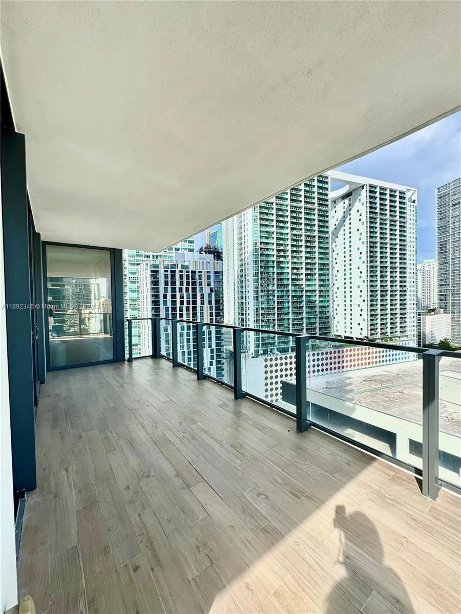 68 SE 6th St, #1501