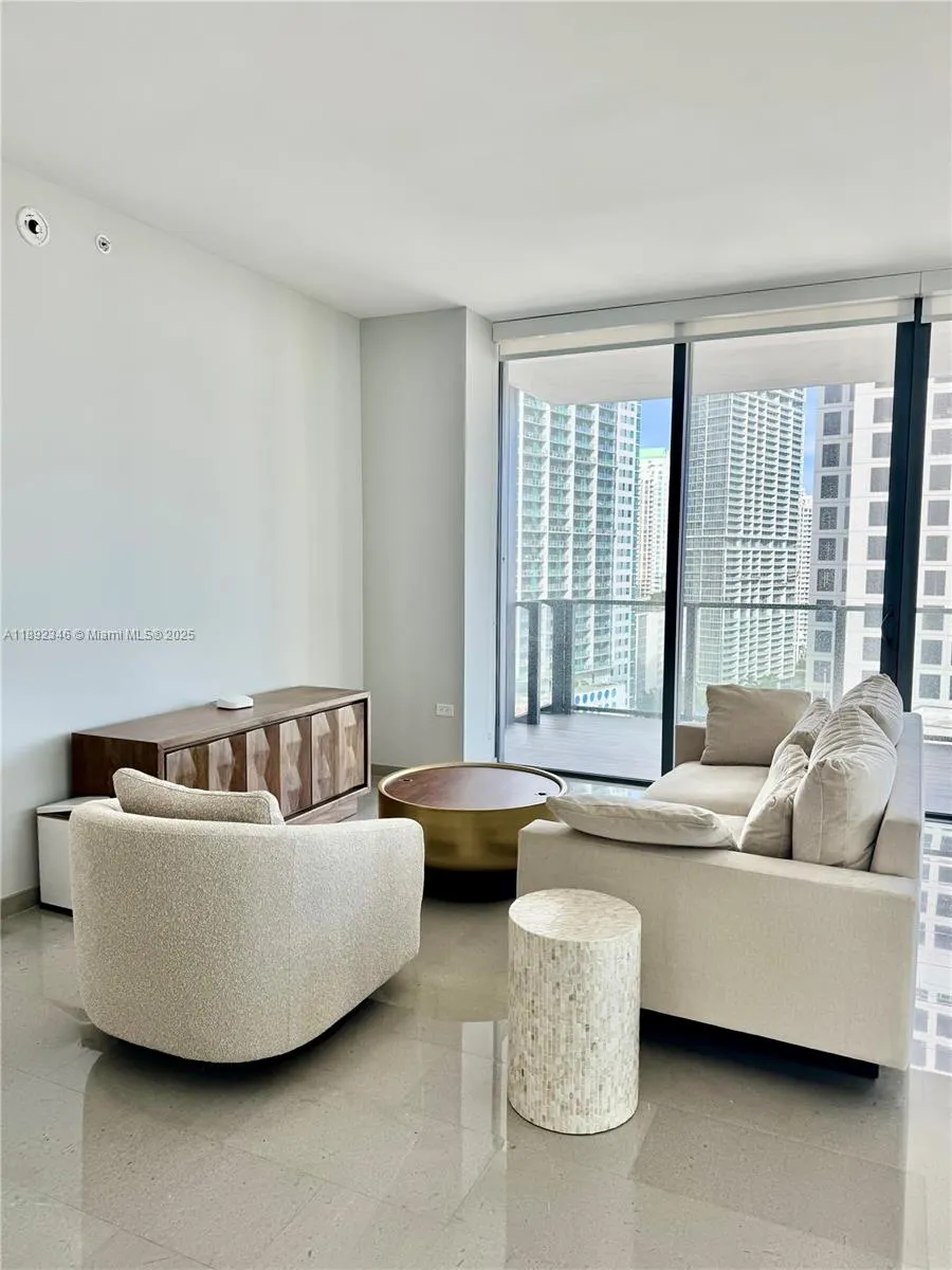 68 SE 6th St, #1501