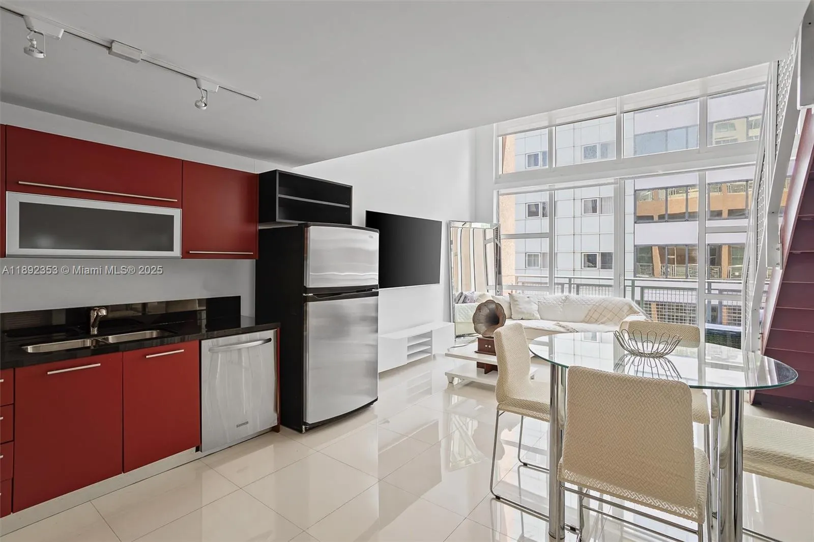 253 NE 2 ST, #626