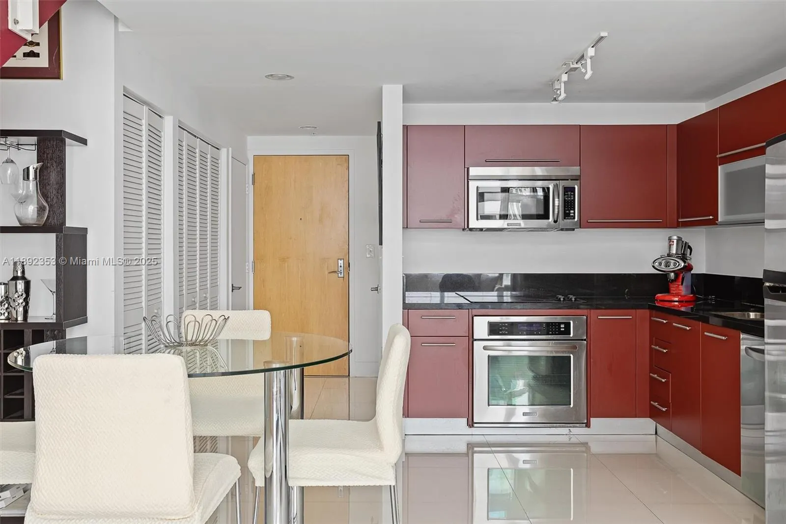 253 NE 2 ST, #626