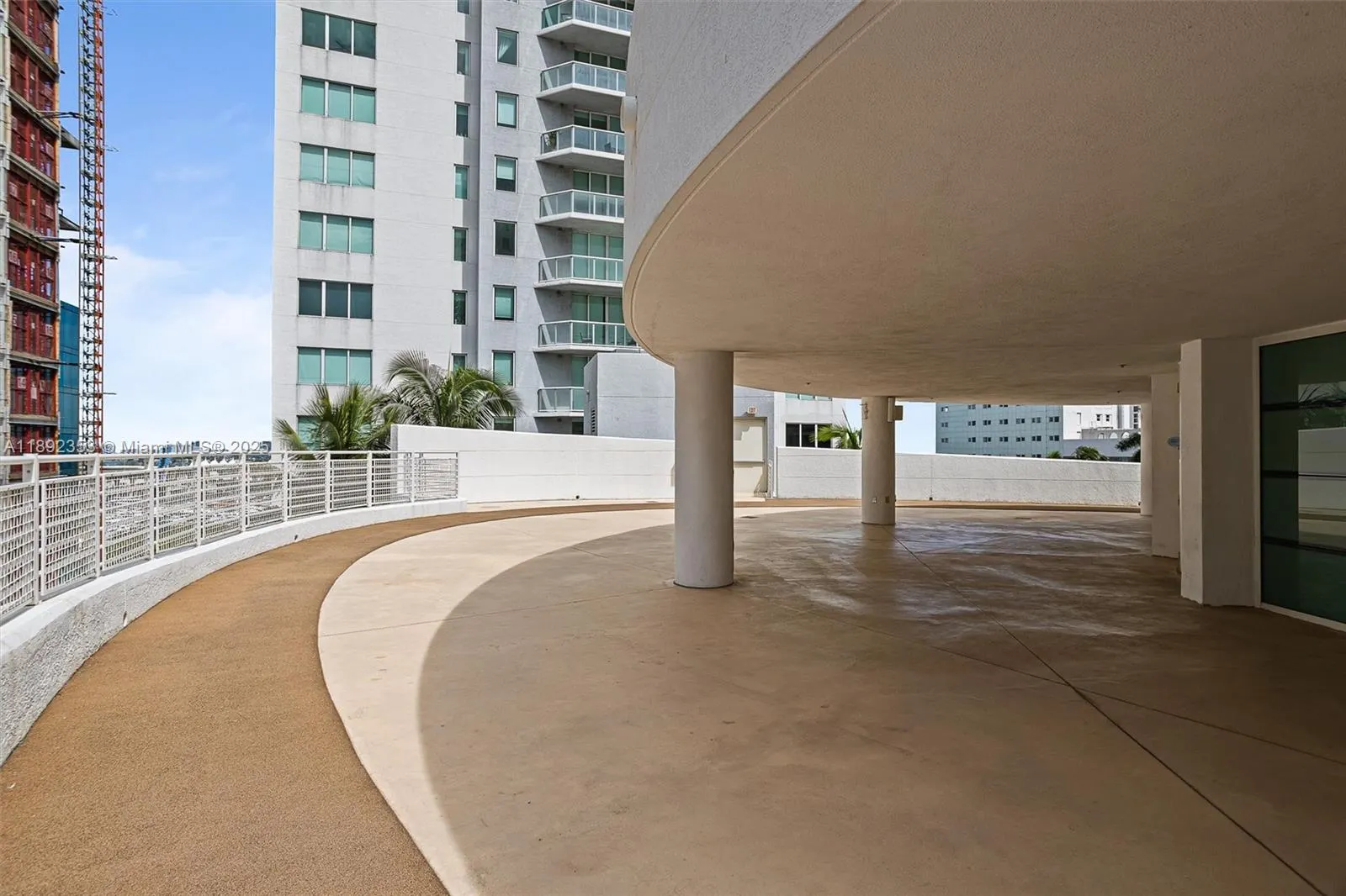 253 NE 2 ST, #626
