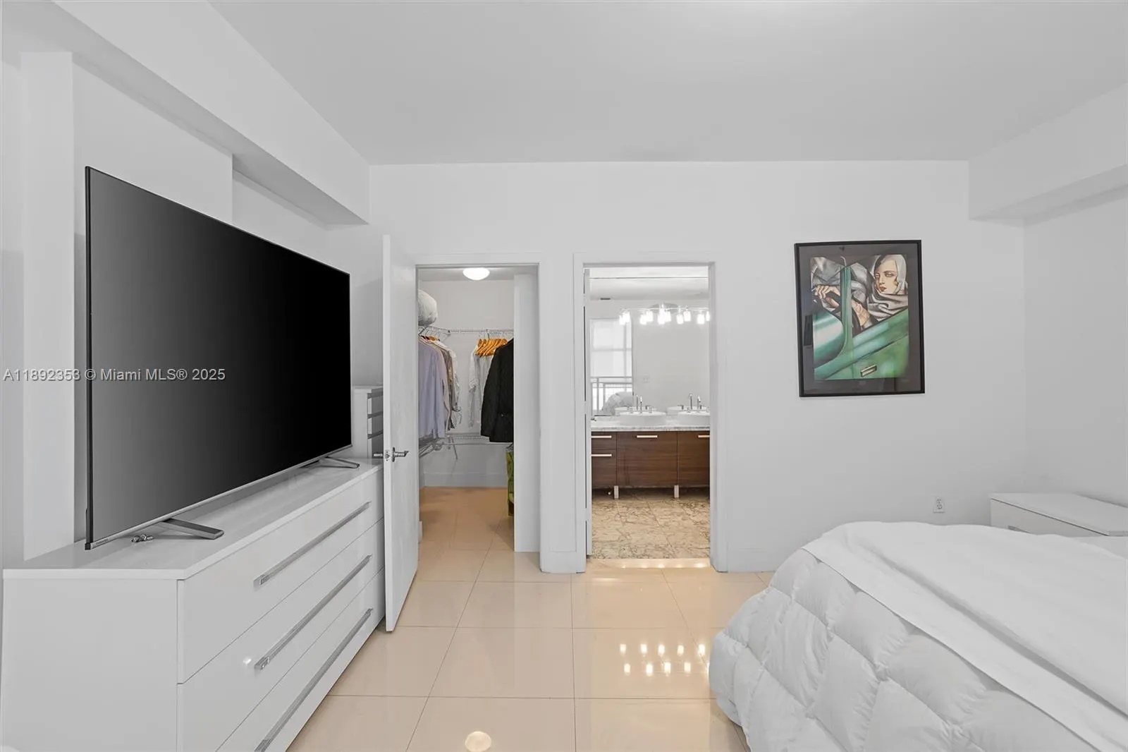 253 NE 2 ST, #626