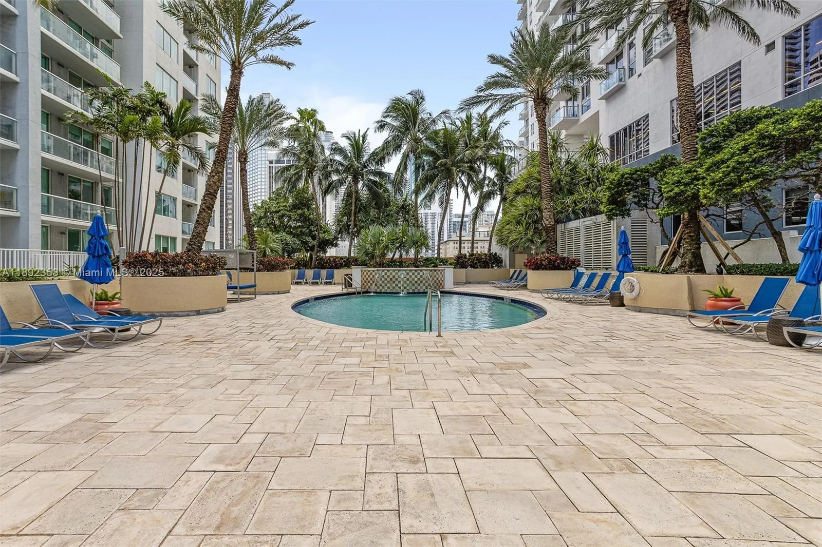253 NE 2 ST, #626