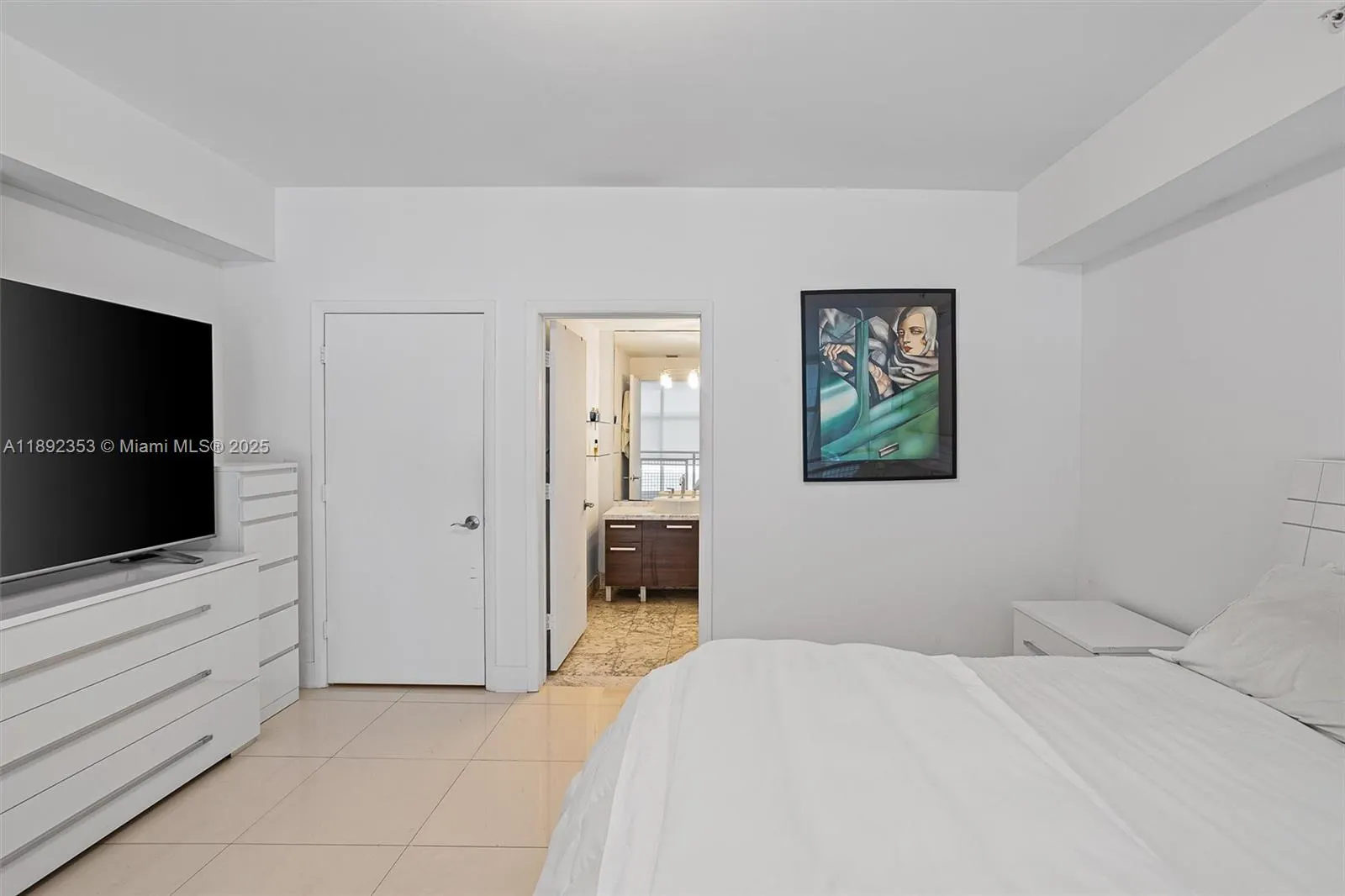 253 NE 2 ST, #626