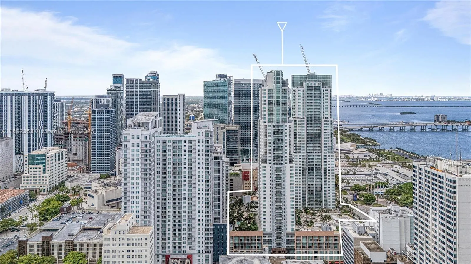 253 NE 2 ST, #626