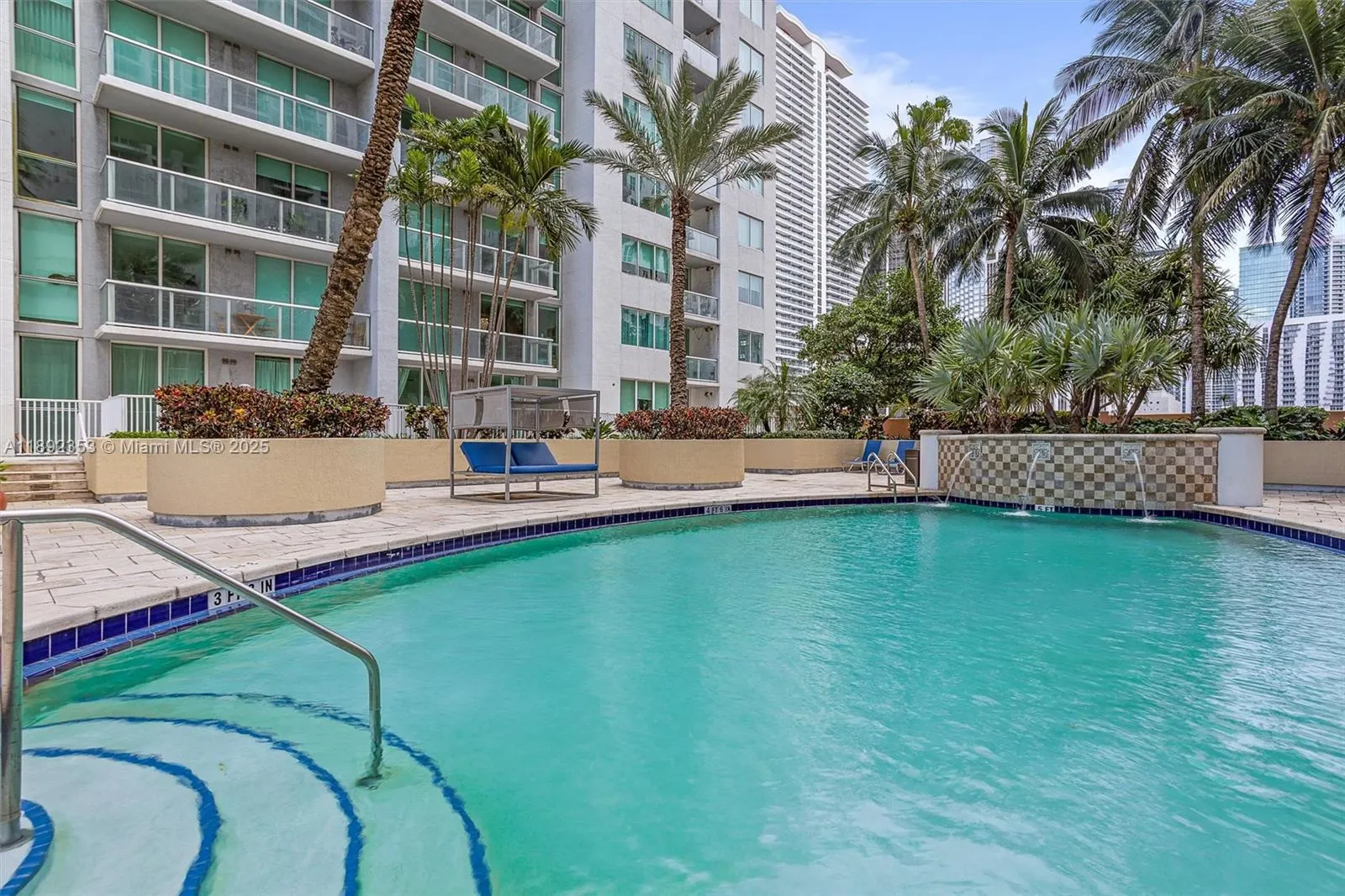 253 NE 2 ST, #626